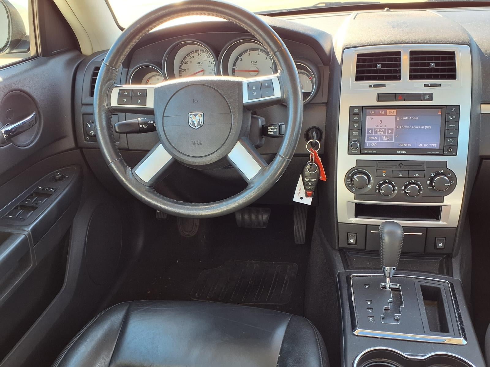 Used 2010 Dodge Charger R/T RWD image 3