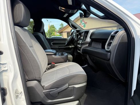 Used 2024 RAM 3500 Big Horn image 11