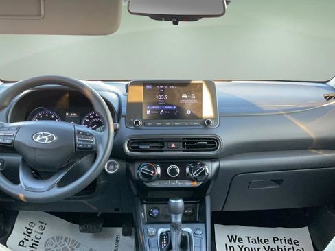 Used 2022 Hyundai Kona SEL image 20