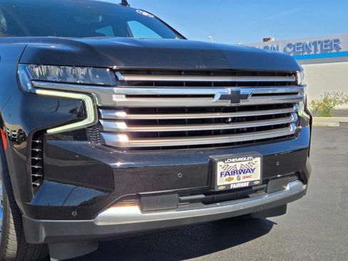 Used 2024 Chevrolet Tahoe High Country AWD/4WD image 8