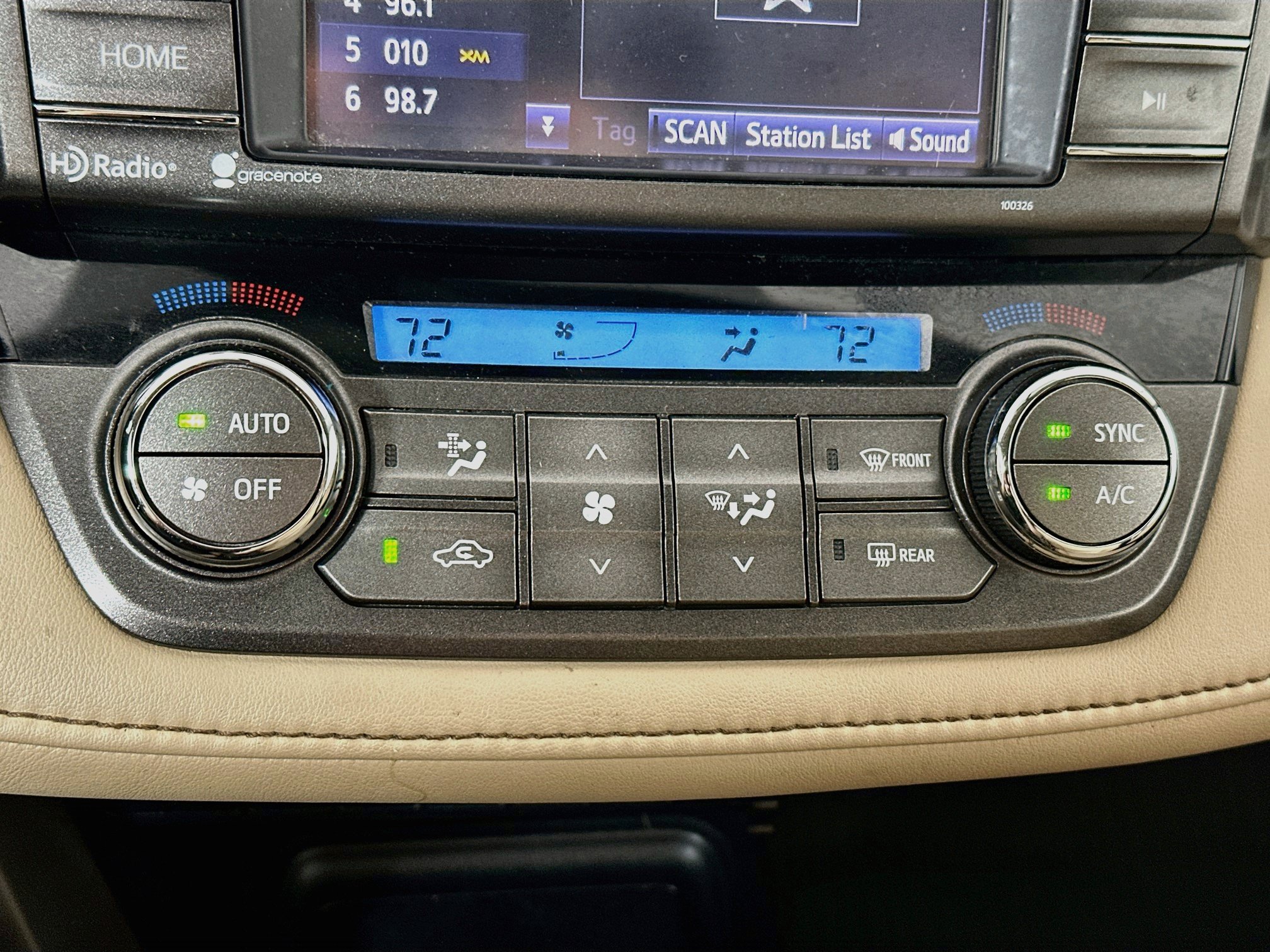 Used 2015 Toyota RAV4 XLE AWD/4WD image 15