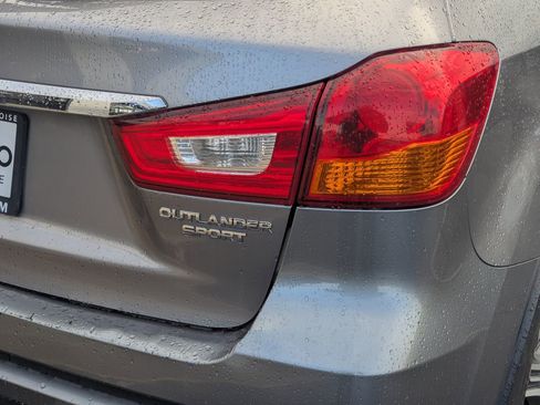 Used 2019 Mitsubishi Outlander Sport ES image 5