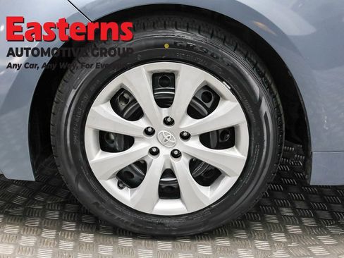 Used 2024 Toyota Corolla LE image 30