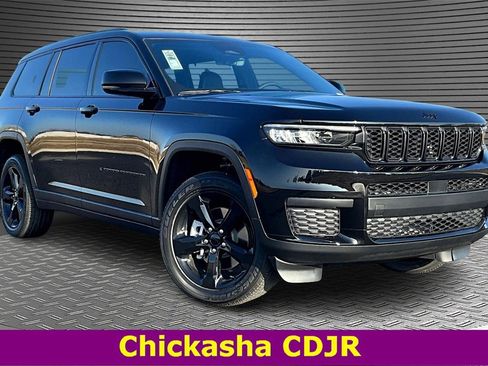 New 2025 Jeep Grand Cherokee L Altitude image 2