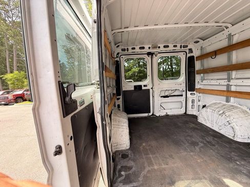 Used 2017 RAM ProMaster 1500 w/ Premium Appearance Group FWD image 20