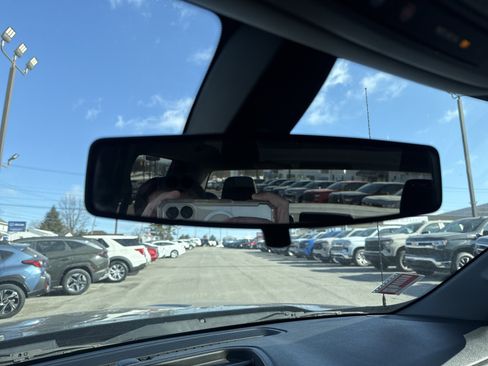 Used 2019 Chevrolet Silverado 1500 Custom Trail Boss w/ Custom Convenience Package image 25