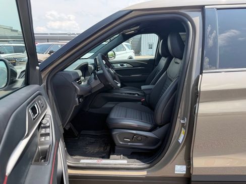 New 2026 Ford Explorer ST-Line w/ ST-Line Street Pack AWD/4WD image 22