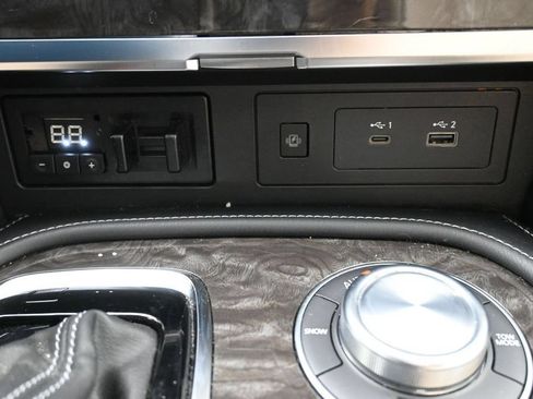 Used 2021 Nissan Armada Platinum AWD/4WD image 18