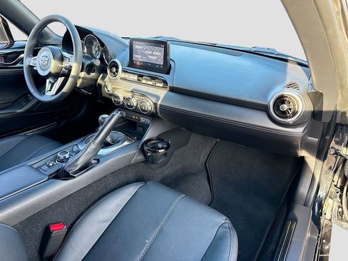 Used 2022 MAZDA MX-5 Miata Grand Touring w/ Weather Package image 26
