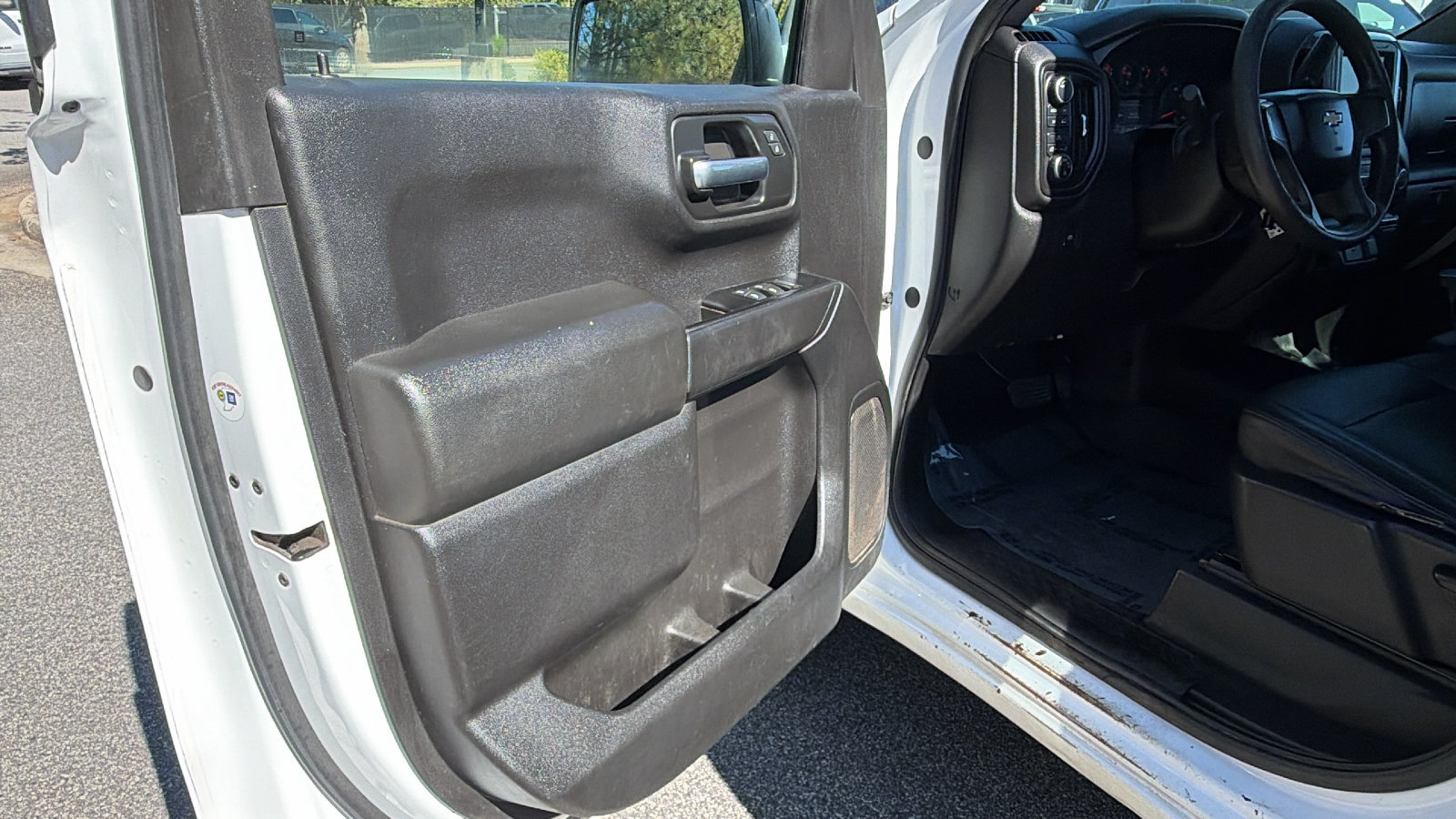 Used 2019 Chevrolet Silverado 1500 W/T w/ Trailering Package AWD/4WD image 14
