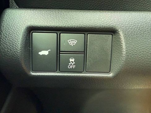 Used 2025 Honda Pilot TrailSport image 35
