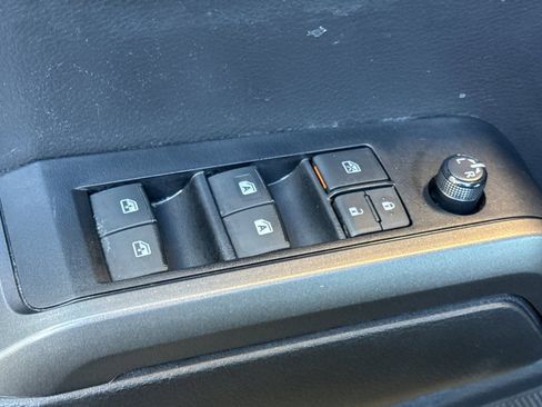 Certified 2023 Toyota Tacoma TRD Off-Road w/ Black Out Package (TMS) image 15