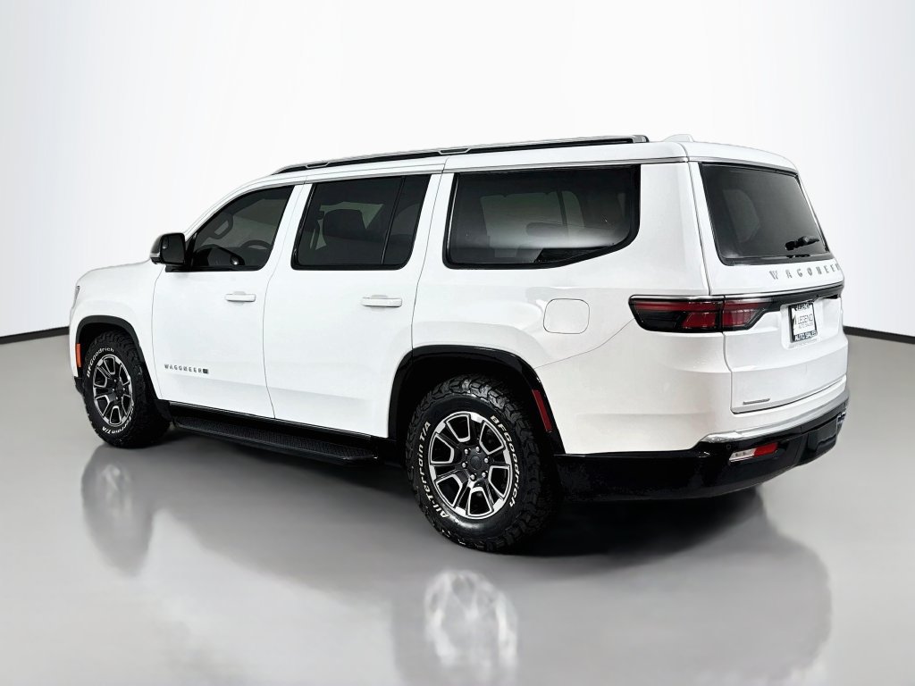 Used 2023 Jeep Wagoneer Series II w/ Convenience Group I AWD/4WD image 9
