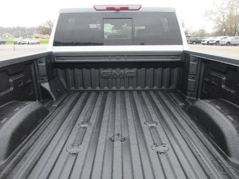 New 2026 GMC Sierra 2500 SLT w/ SLT Premium Package AWD/4WD image 7