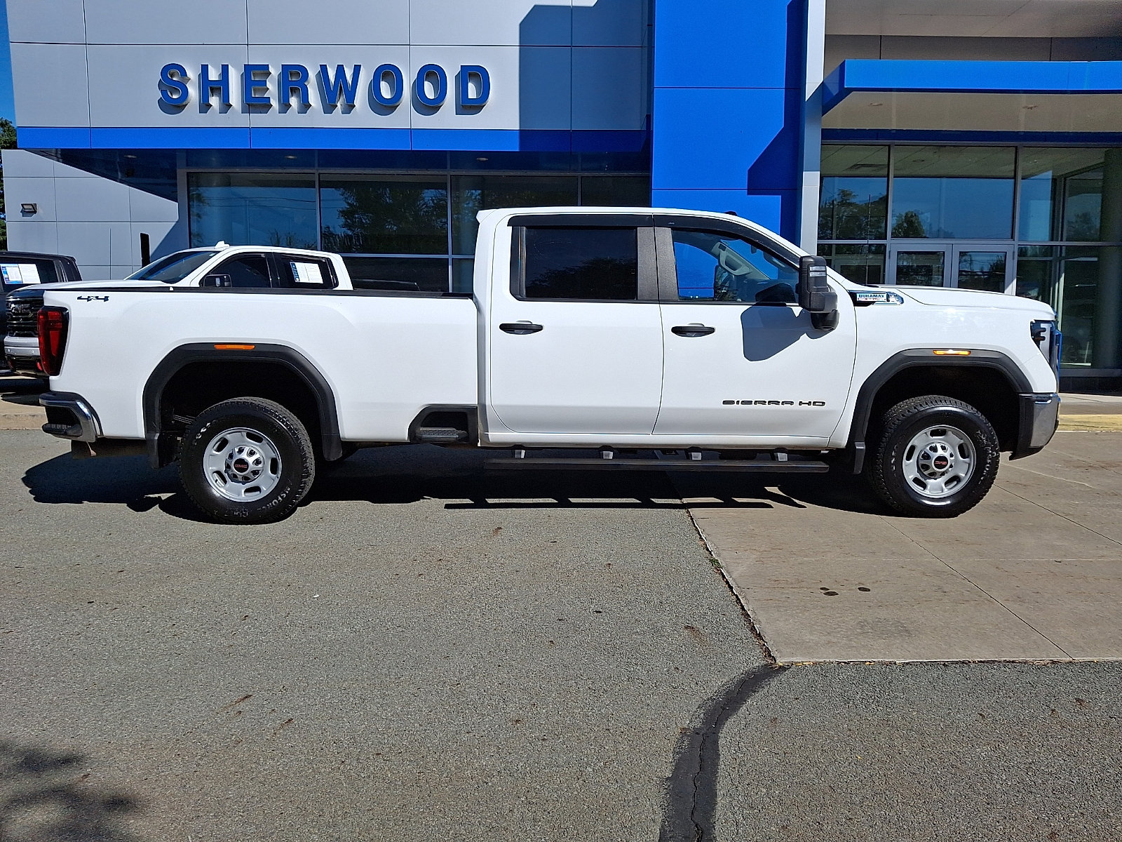 Used 2024 GMC Sierra 3500 Pro AWD/4WD image 7