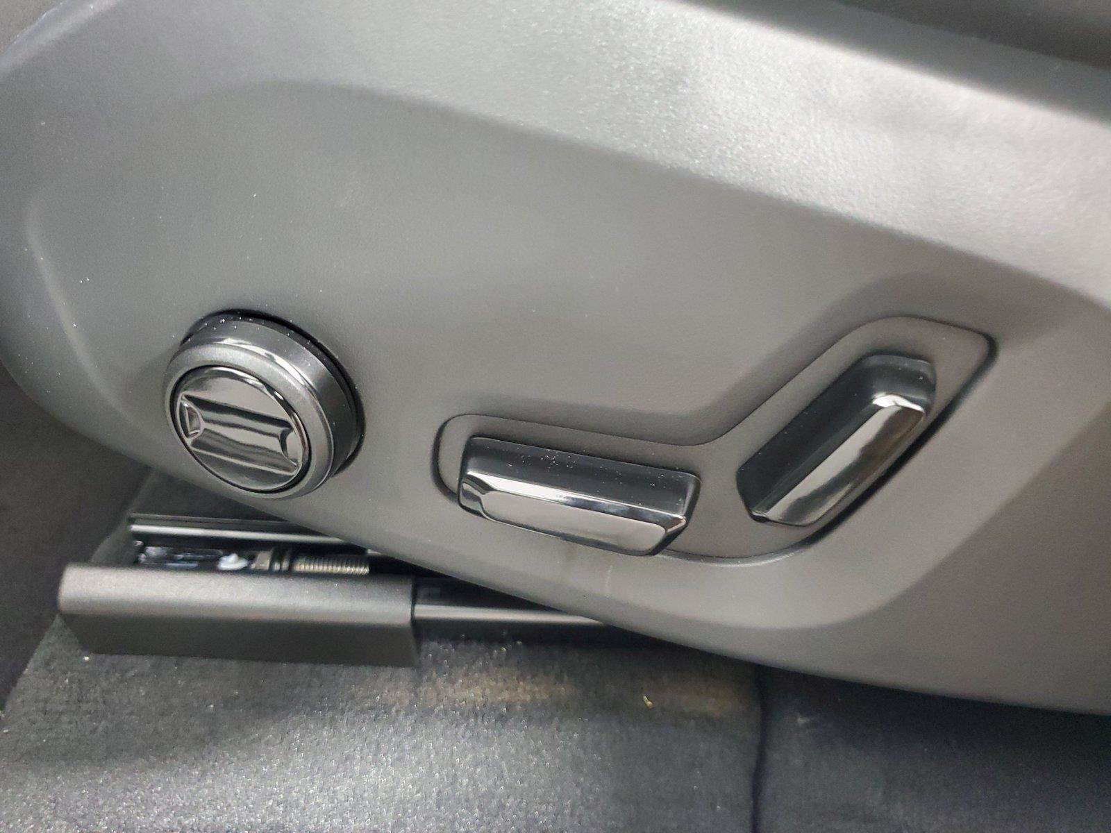 New 2027 Volvo XC60 B5 Core AWD/4WD image 21