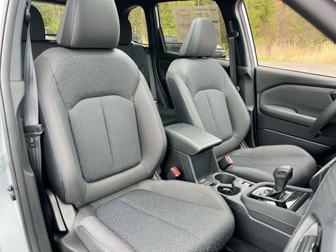 Used 2025 Subaru Forester Premium AWD/4WD image 27
