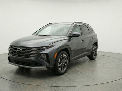 Used 2025 Hyundai Tucson SEL image 3