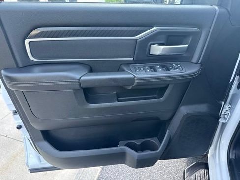 Certified 2025 RAM 2500 Big Horn AWD/4WD image 11