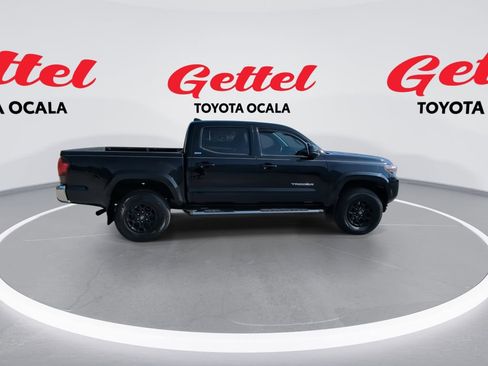 Used 2020 Toyota Tacoma TRD Sport image 9