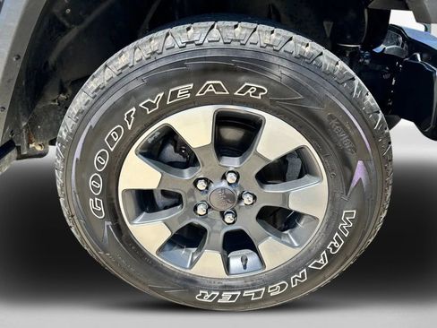Used 2021 Jeep Wrangler Unlimited Sahara w/ Uconnect 4C Nav & Sound Group AWD/4WD image 11