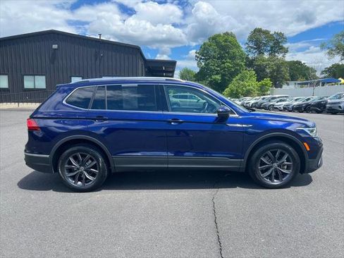 Certified 2022 Volkswagen Tiguan SE AWD/4WD image 6