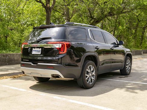 Used 2023 GMC Acadia SLT image 9