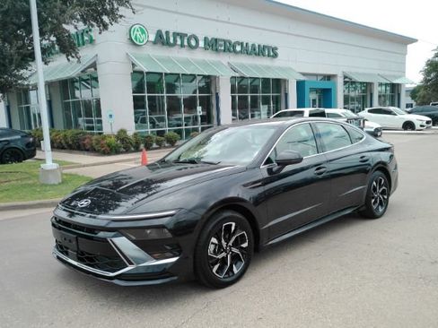 Used 2025 Hyundai Sonata SEL FWD image 1
