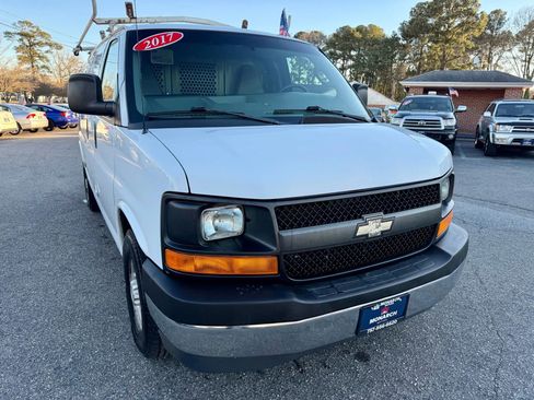 Used 2017 Chevrolet Express 3500 image 7