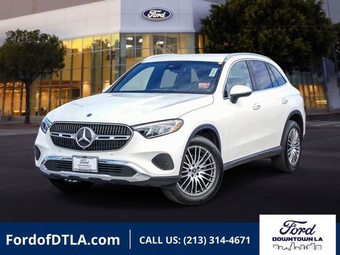 Used 2026 Mercedes-Benz GLC 300 image 1
