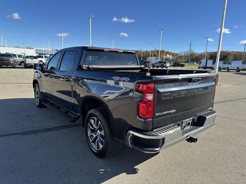 Used 2023 Chevrolet Silverado 1500 LT image 3