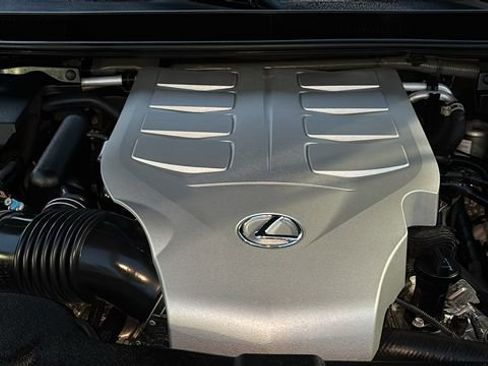 Used 2023 Lexus GX 460 Premium w/ Premium Package image 33