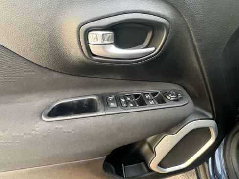 Used 2021 Jeep Renegade Sport AWD/4WD image 24