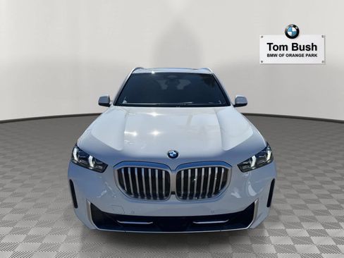New 2026 BMW X5 sDrive40i w/ Climate Comfort Package image 2