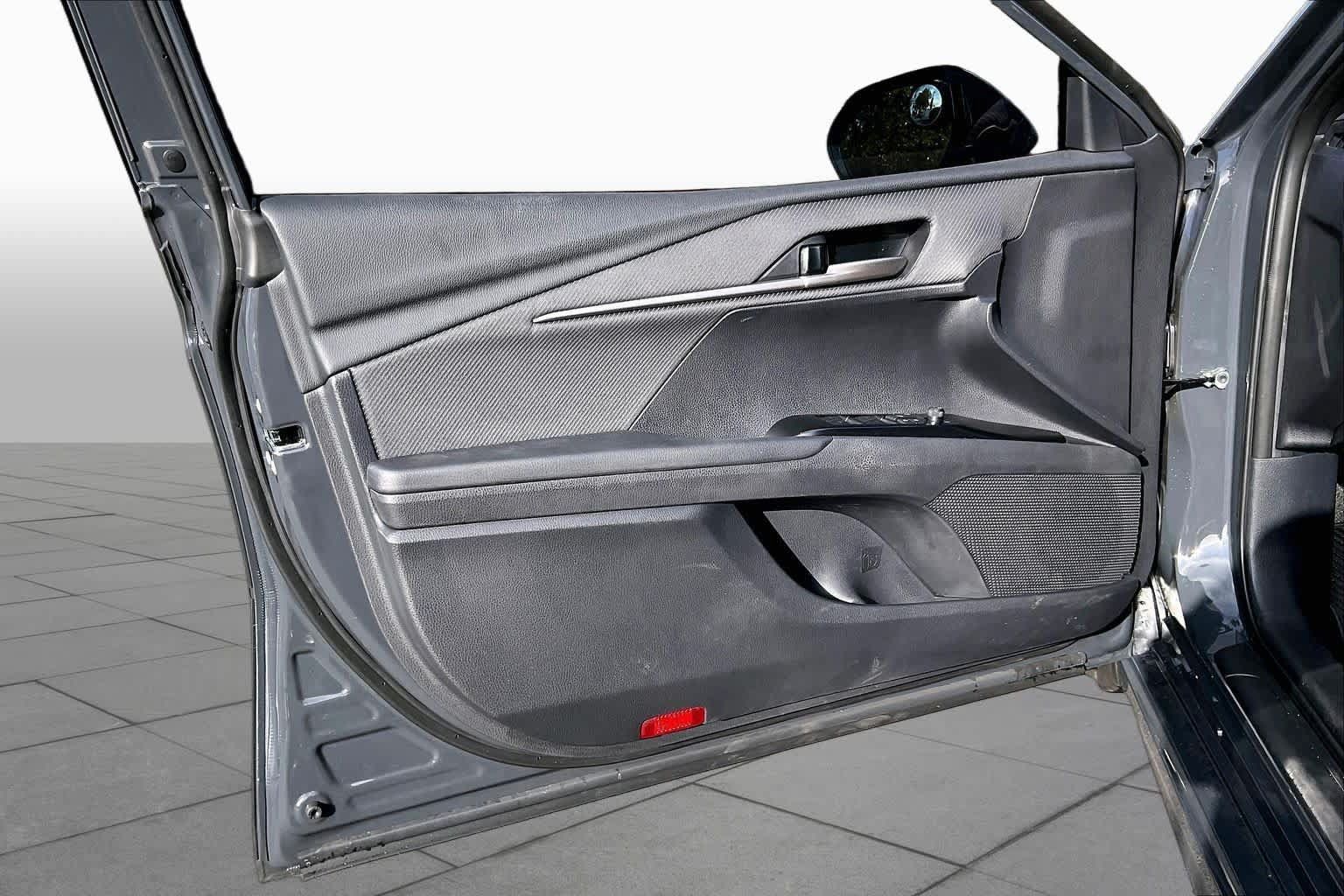 Certified 2026 Toyota Camry SE w/ Preferred Package 1 (TMS) FWD image 21