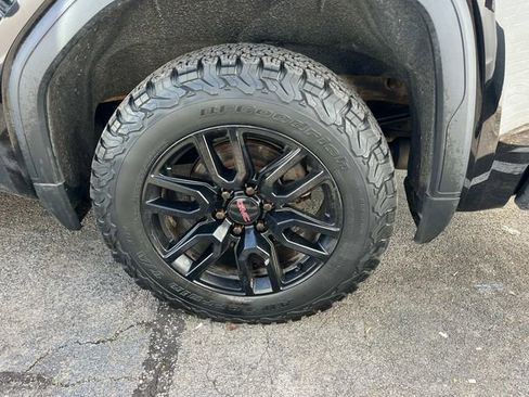 Used 2022 GMC Sierra 1500 Denali w/ Denali Reserve Package image 15