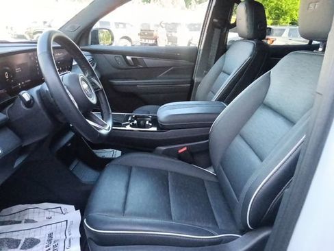 Used 2025 Buick Enclave Sport Touring FWD image 17