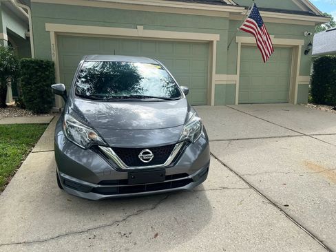 Used 2018 Nissan Versa Note SV FWD image 3