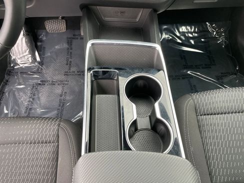 Used 2025 Chevrolet Equinox LT image 40