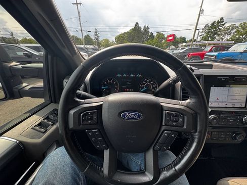 Used 2018 Ford F150 XLT w/ Equipment Group 302A Luxury AWD/4WD image 13