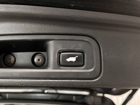 Used 2019 Honda Pilot Touring image 36