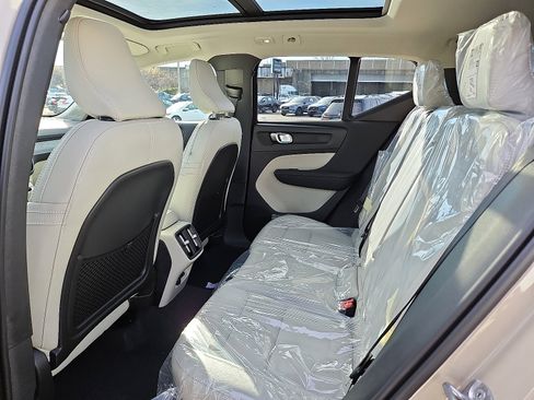 New 2026 Volvo XC40 B5 Plus w/ Protection Package Premier image 8