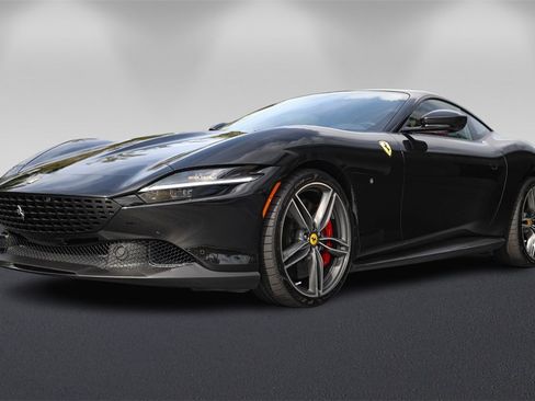 Certified 2022 Ferrari Roma image 7