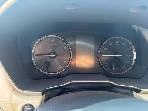 Used 2024 Subaru Outback Limited image 11