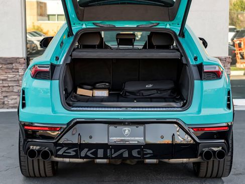 Used 2025 Lamborghini Urus SE AWD/4WD image 29
