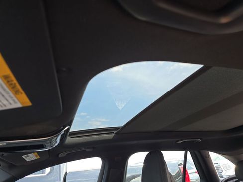 Used 2025 Mercedes-Benz GLC 43 AMG 4MATIC image 8