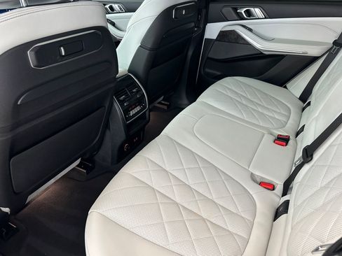 Used 2024 BMW X5 xDrive50e w/ Executive Package AWD/4WD image 28