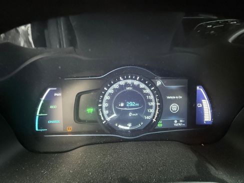 Used 2017 Hyundai Ioniq SEL image 15