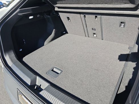 Used 2023 Volkswagen ID.4 S image 12