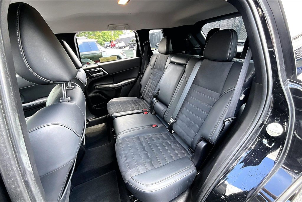 Used 2024 Mitsubishi Outlander SE AWD/4WD image 20